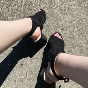 UNISA Women’s Gaila Open Toe Casual Ankle Strap